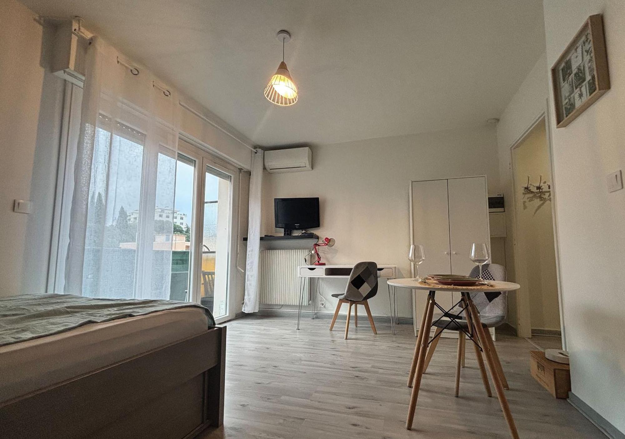 Charming Studio In Nice 2-Min Walk To The Sea Eksteriør billede