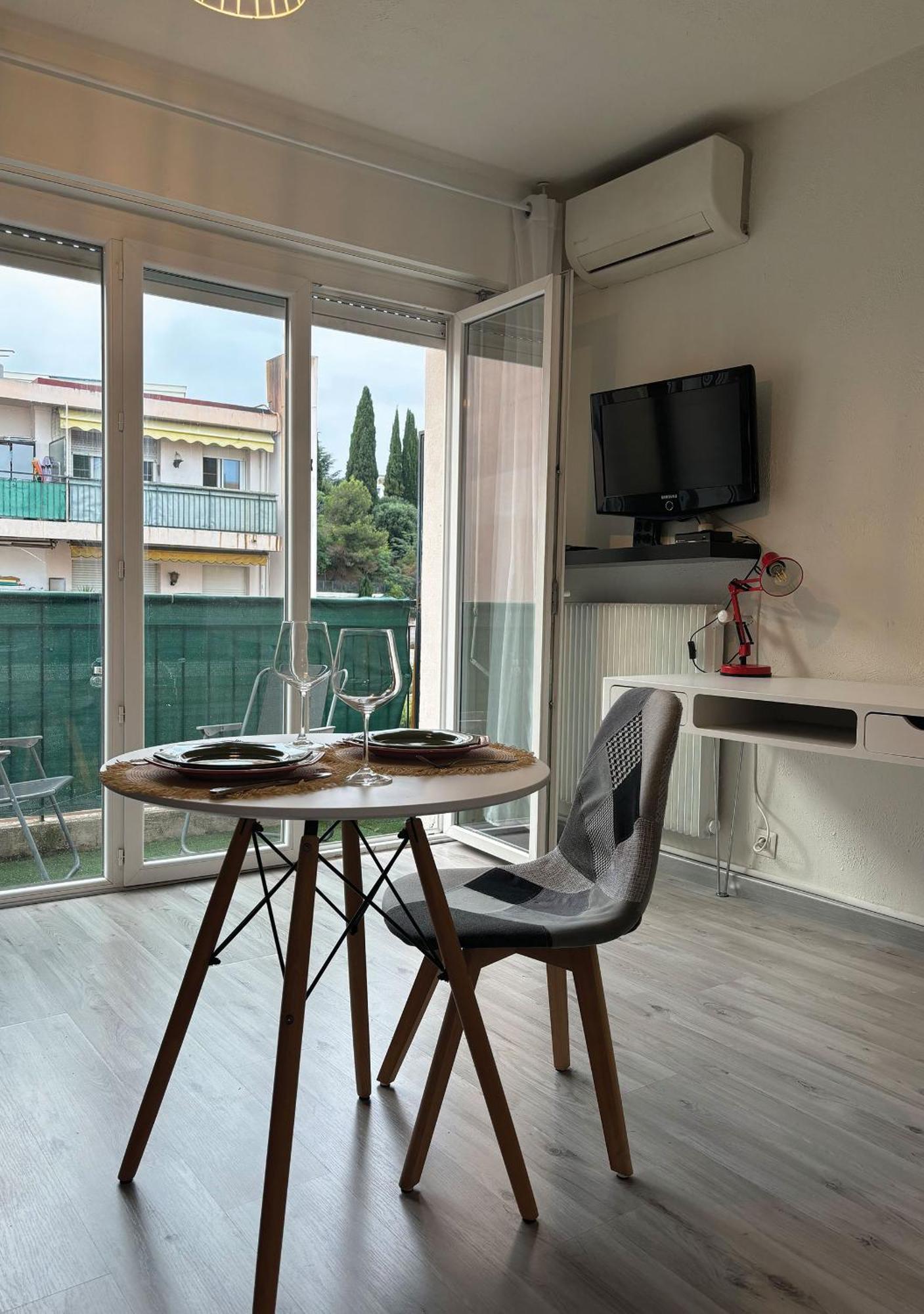 Charming Studio In Nice 2-Min Walk To The Sea Eksteriør billede